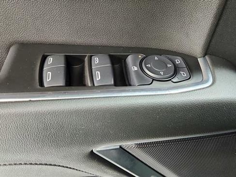 Used 2025 Chevrolet Silverado 1500 LT image 18