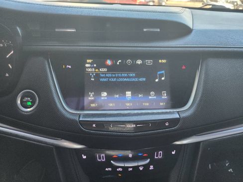 Used 2018 Cadillac XT5 Luxury w/ Driver Awareness Package FWD image 17