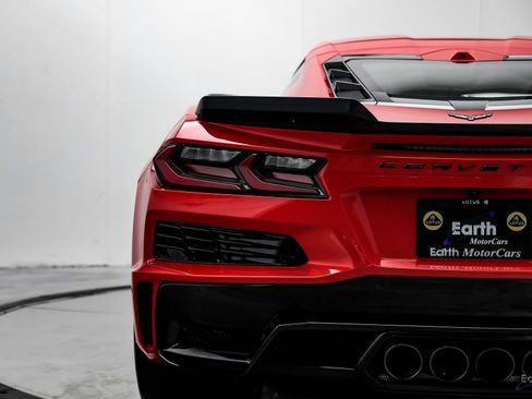 Used 2025 Chevrolet Corvette Z06 w/ Battery Protection Package image 14