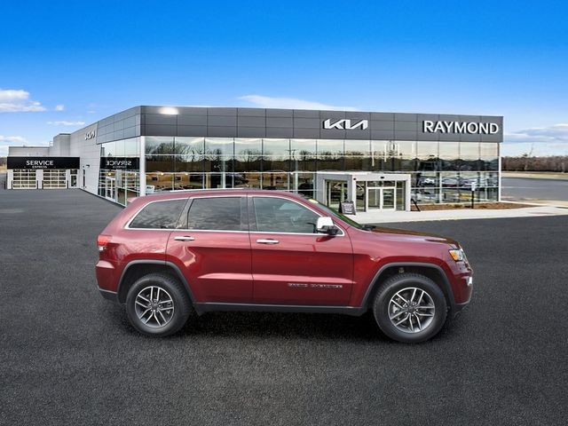 Used 2021 Jeep Grand Cherokee Limited AWD/4WD image 2