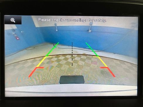 Used 2015 Ford Explorer XLT w/ Equipment Group 202A image 24