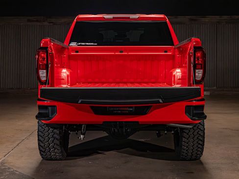 Used 2025 GMC Sierra 1500 Elevation AWD/4WD image 9