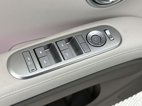 Used 2026 Hyundai Palisade SEL FWD image 14
