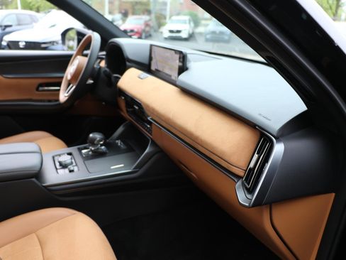 Certified 2025 MAZDA CX-70 3.3 Turbo S w/ Premium Plus image 8