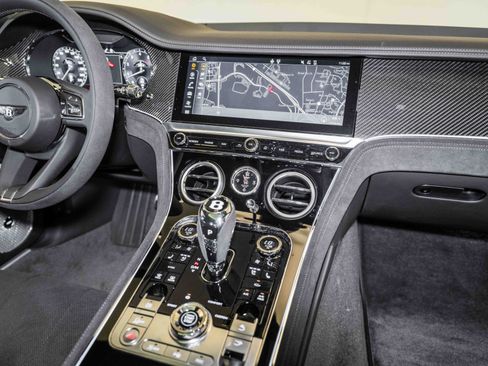 Used 2024 Bentley Continental GT Speed image 25