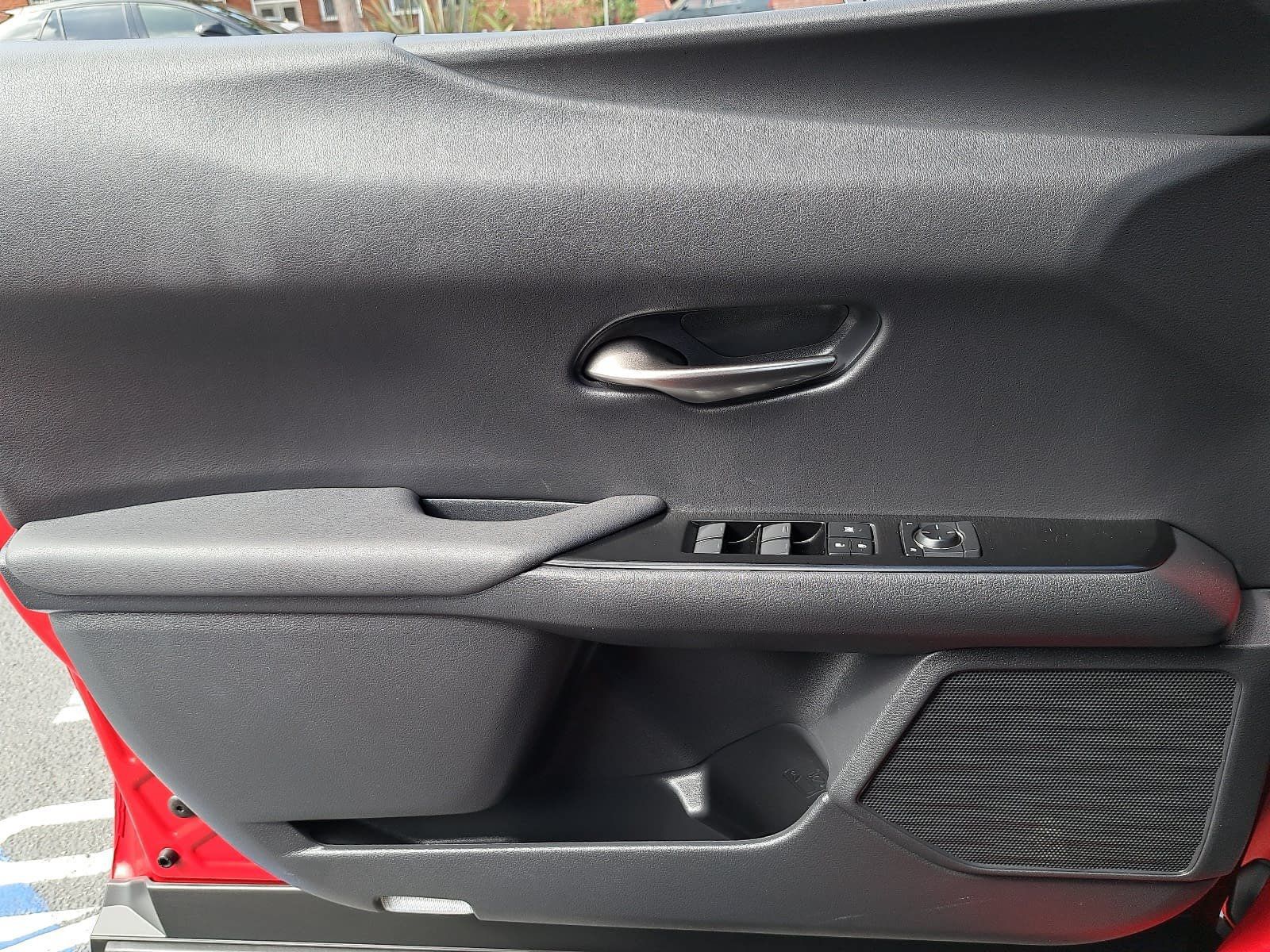 Used 2023 Lexus UX 250h FWD w/ Accessory Package (Z2) image 28