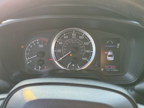 Used 2022 Toyota Corolla LE FWD image 18