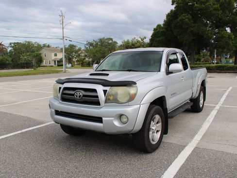 Used 2009 Toyota Tacoma 4x4 Access Cab V6 image 1
