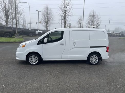 Used 2017 Chevrolet City Express LT w/ Technology Package image 2