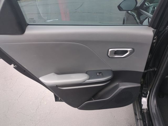 Used 2025 Kia K4 FWD image 28