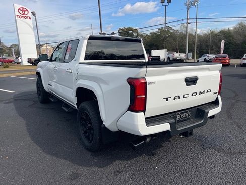 New 2025 Toyota Tacoma SR5 image 11
