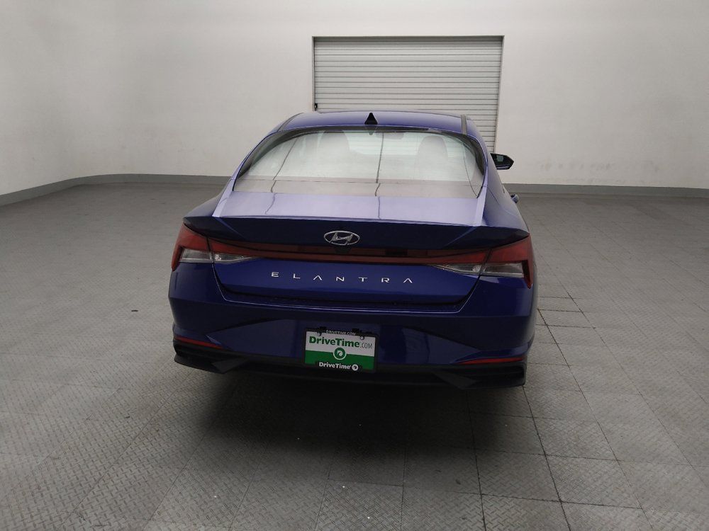 Used 2023 Hyundai Elantra SE FWD image 7