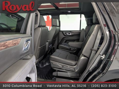 Used 2023 Chevrolet Tahoe Z71 w/ Luxury Package AWD/4WD image 18