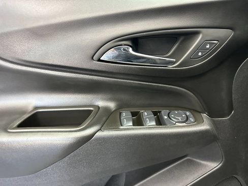 Used 2024 Chevrolet Equinox LT AWD/4WD image 10
