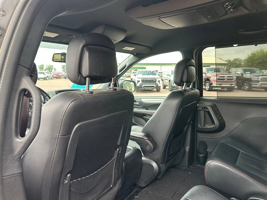 Used 2017 Dodge Grand Caravan GT FWD image 22