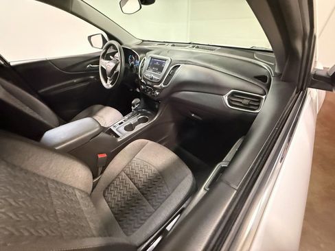 Used 2023 Chevrolet Equinox LT image 58