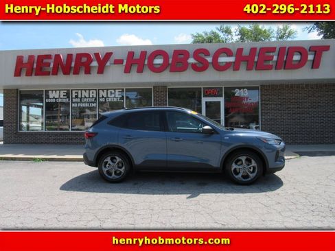 Used 2025 Ford Escape ST-Line FWD image 1