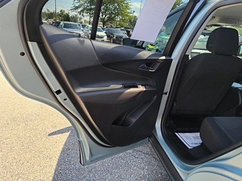 Used 2022 Chevrolet Equinox LT image 12