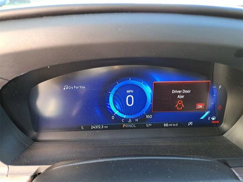 Used 2022 Ford Explorer Platinum w/ Equipment Group 601A image 8