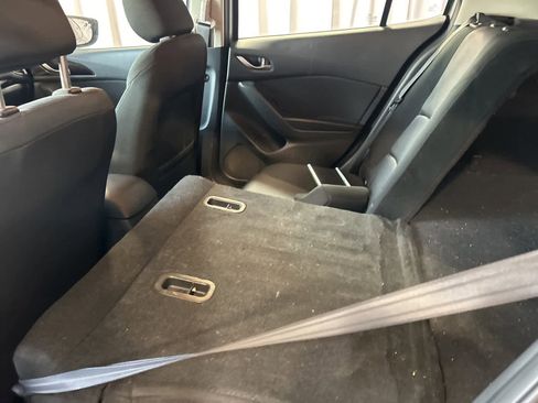 Used 2015 MAZDA MAZDA3 i Touring image 20