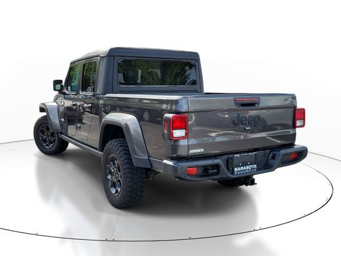 Used 2023 Jeep Gladiator Sport AWD/4WD image 4