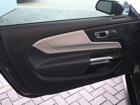 Used 2024 Ford Mustang GT Premium image 10