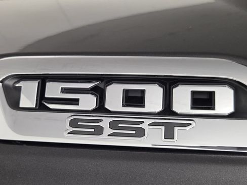 Used 2025 RAM 1500 Big Horn RWD image 10