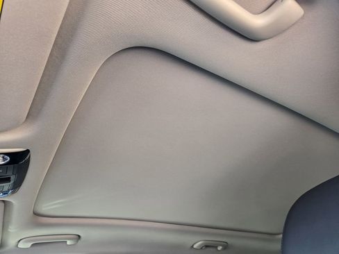 New 2026 Kia Sorento S w/ S Panoramic Sunroof Package image 18