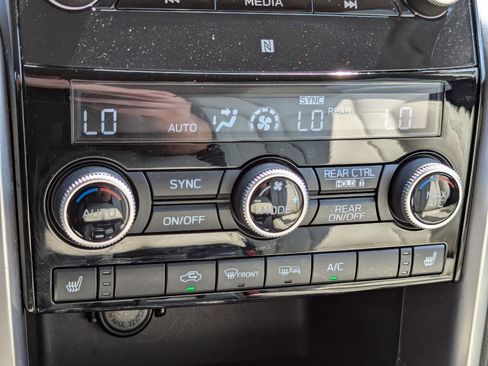 Used 2020 Subaru Ascent Limited w/ Popular Package #2 image 23