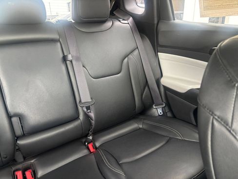 Used 2025 Jeep Compass Limited AWD/4WD image 38