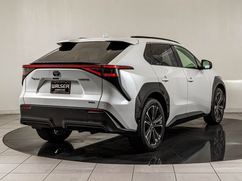 Used 2023 Toyota bZ4X Limited w/ Weather Package image 10