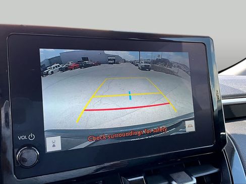 Used 2024 Toyota Corolla Cross XLE FWD image 26