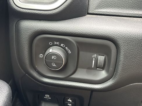 Used 2021 RAM 1500 Big Horn AWD/4WD image 21