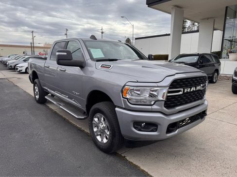 Used 2024 RAM 2500 Big Horn w/ Sport Appearance Package image 7