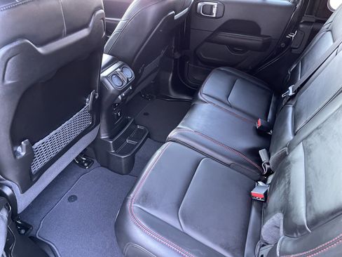 New 2026 Jeep Wrangler Unlimited Rubicon image 18