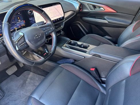 Used 2024 Chevrolet Equinox EV RS FWD image 11