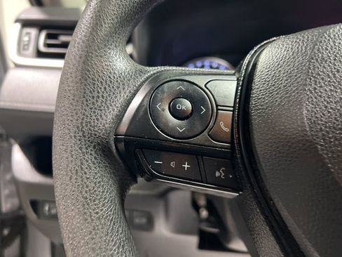 Used 2020 Toyota RAV4 XLE w/ Convenience Package image 27