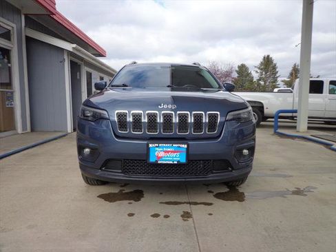 Used 2020 Jeep Cherokee Latitude Plus w/ Cold Weather Group AWD/4WD image 6