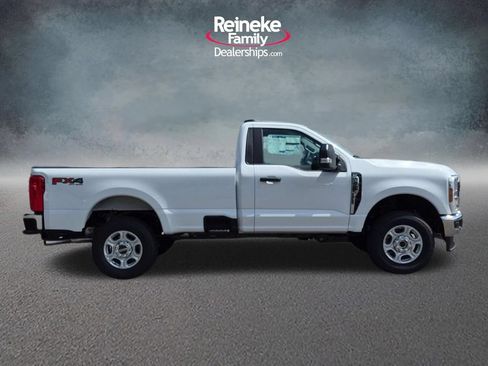 New 2026 Ford F250 XLT w/ FX4 Off-Road Package AWD/4WD image 4