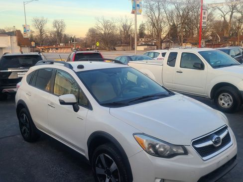 Used 2015 Subaru Crosstrek 2.0i Premium image 3