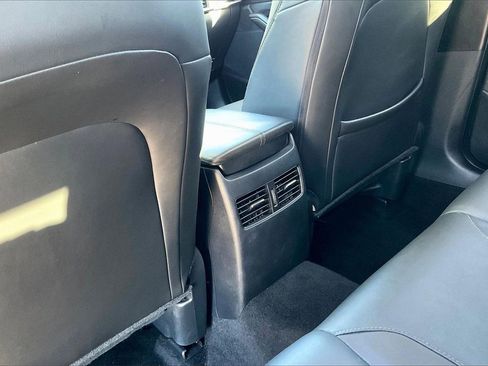 Used 2024 MAZDA CX-30 AWD 2.5 S w/ Select Sport Pkg image 16