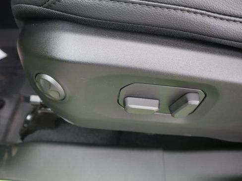 New 2025 Jeep Gladiator Sport image 6