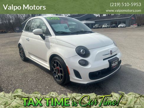 Used 2015 FIAT 500 Turbo w/ Comfort/Convenience Group FWD image 1