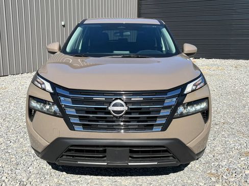 Used 2025 Nissan Rogue SV FWD image 5