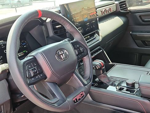 Used 2025 Toyota Sequoia TRD Pro AWD/4WD image 12