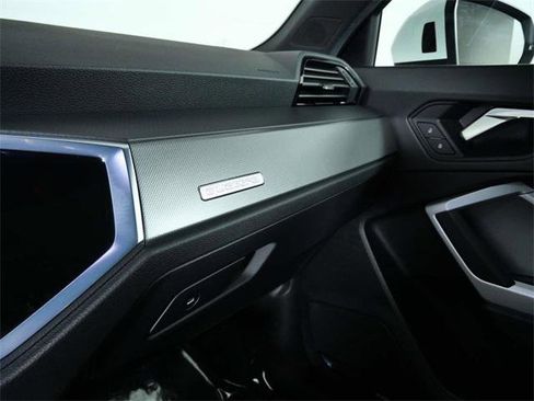 Certified 2024 Audi Q3 2.0T Premium Plus w/ Premium Plus Package image 20