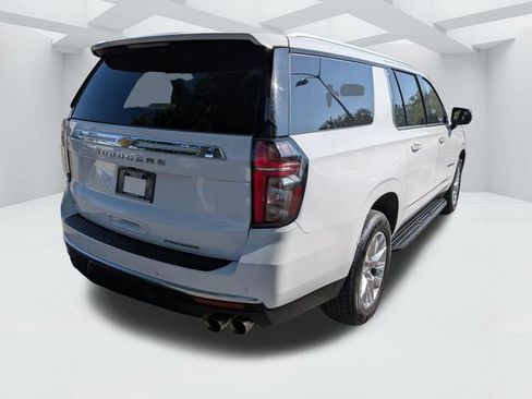 Used 2023 Chevrolet Suburban Premier RWD image 5
