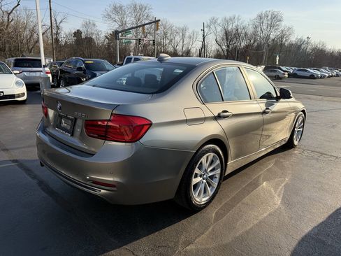 Used 2017 BMW 320i xDrive Sedan image 8