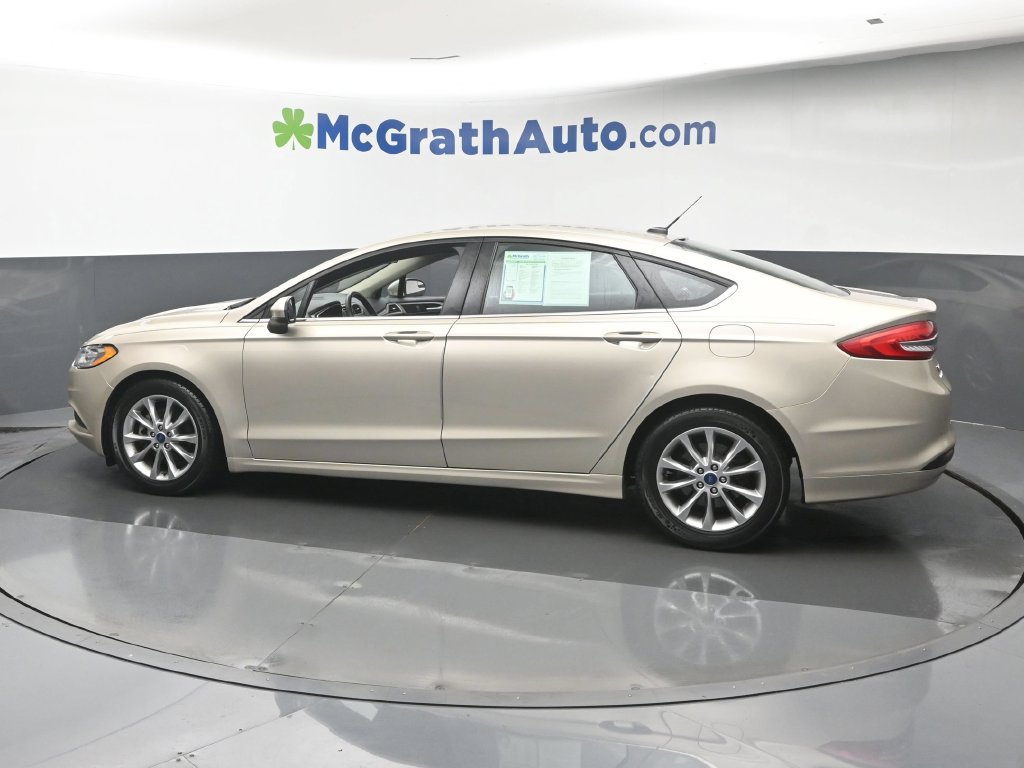 Used 2017 Ford Fusion SE w/ Fusion SE Technology Package FWD image 23