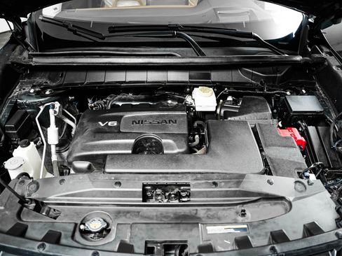 Used 2023 Nissan Pathfinder Platinum w/ Cargo Package FWD image 3